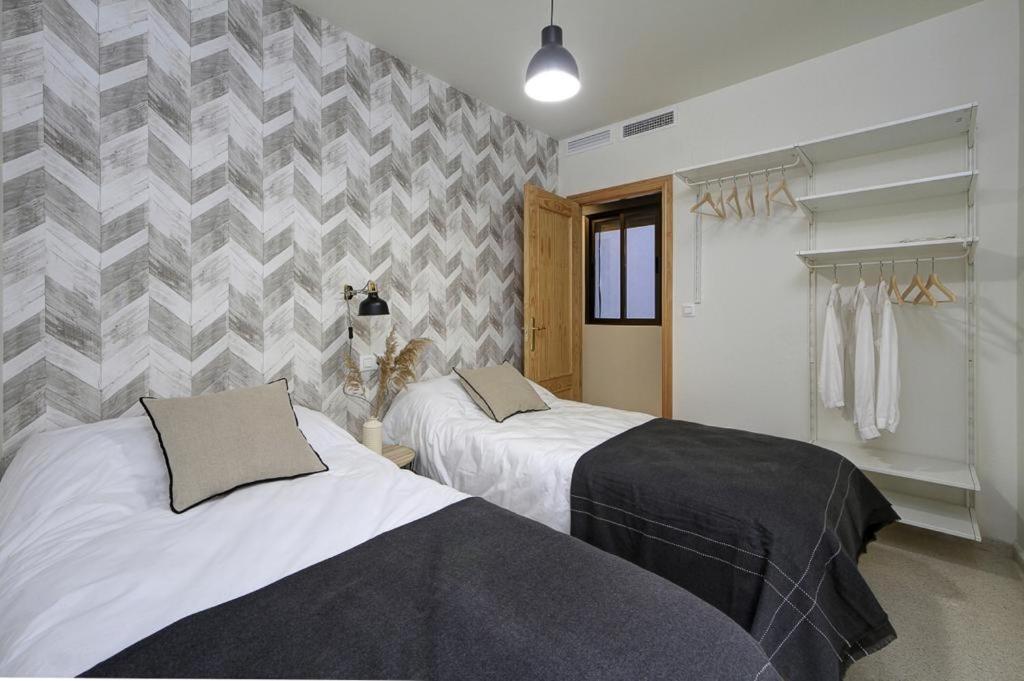 Apartamento Qh San Juan De Dios Granada Exterior foto